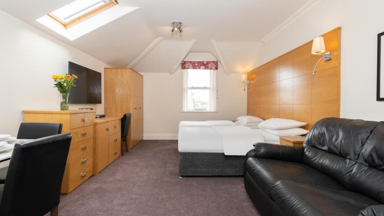 Teddington Lodge